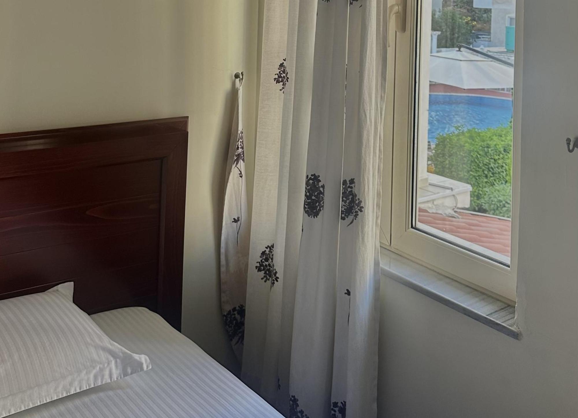 Vila Duraku Sarandë Exteriör bild