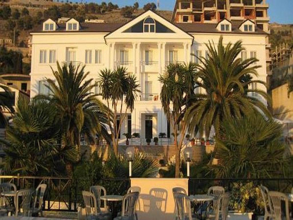Vila Duraku Sarandë Exteriör bild