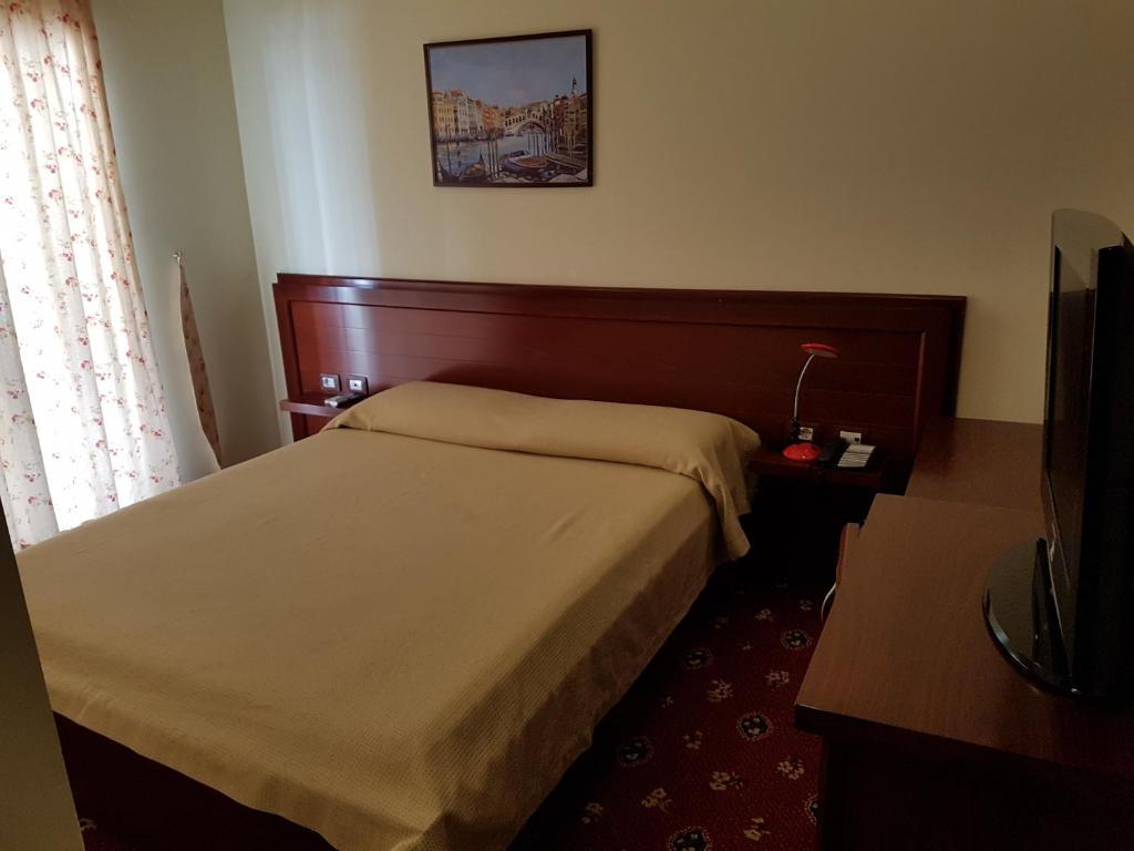 Vila Duraku Sarandë Exteriör bild